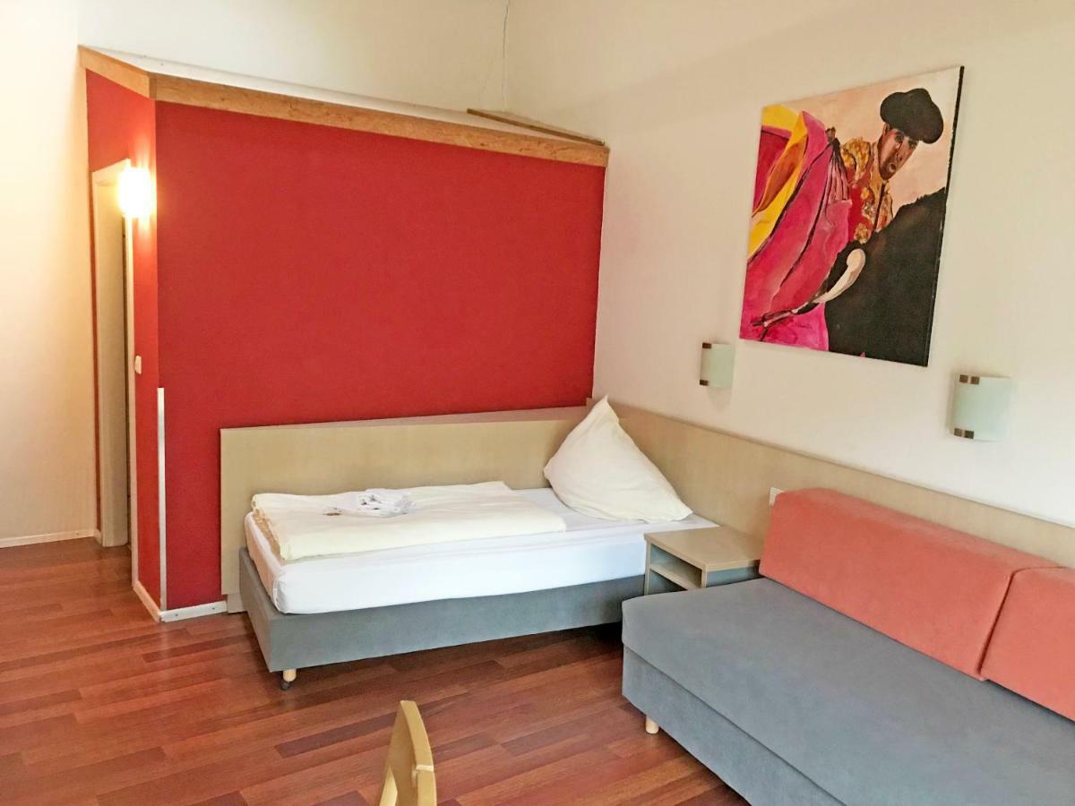 Brau Art Hotel Neckarsulm Bagian luar foto
